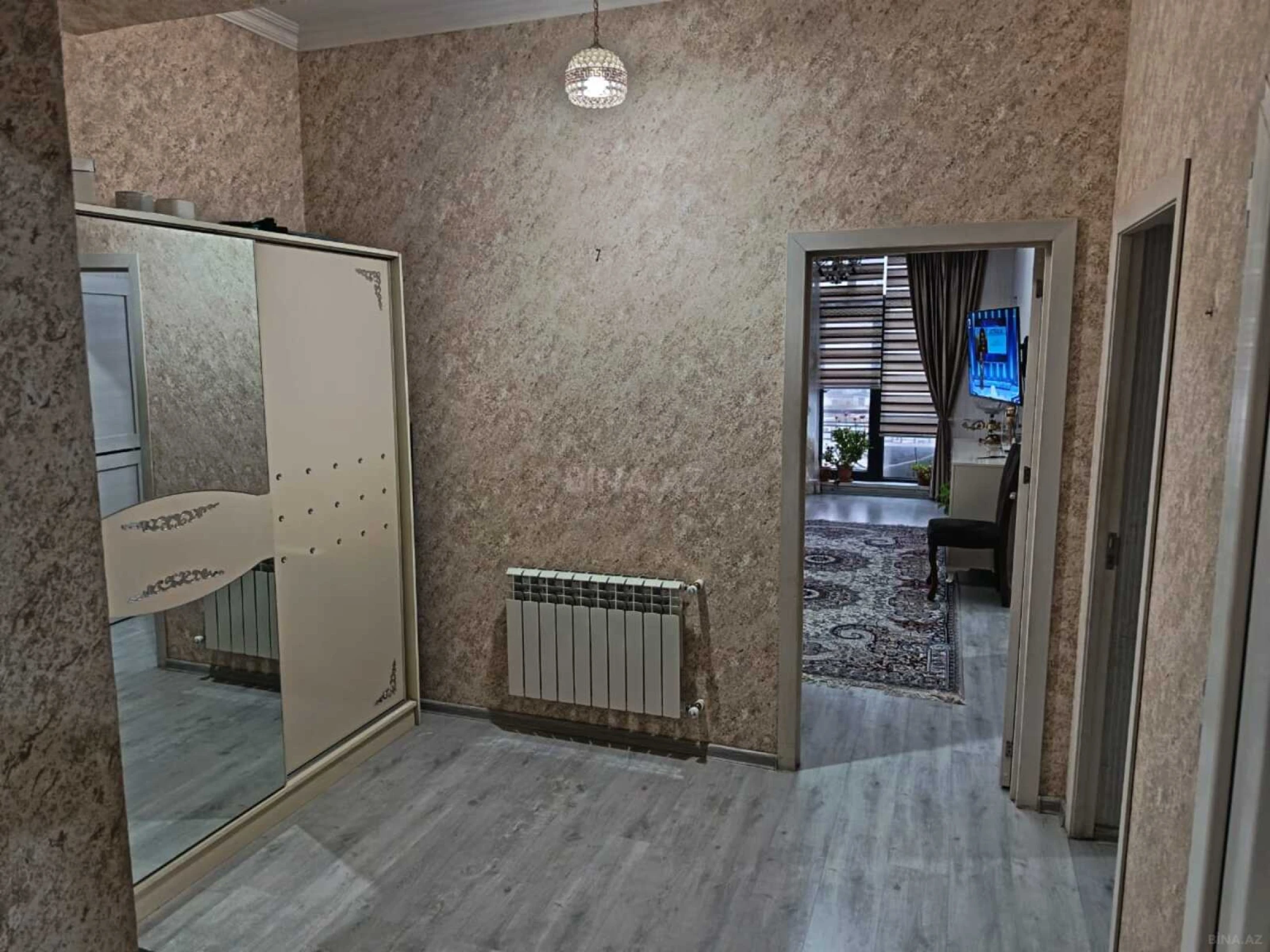 Satılır 2 otaqlı mənzil 62 m²