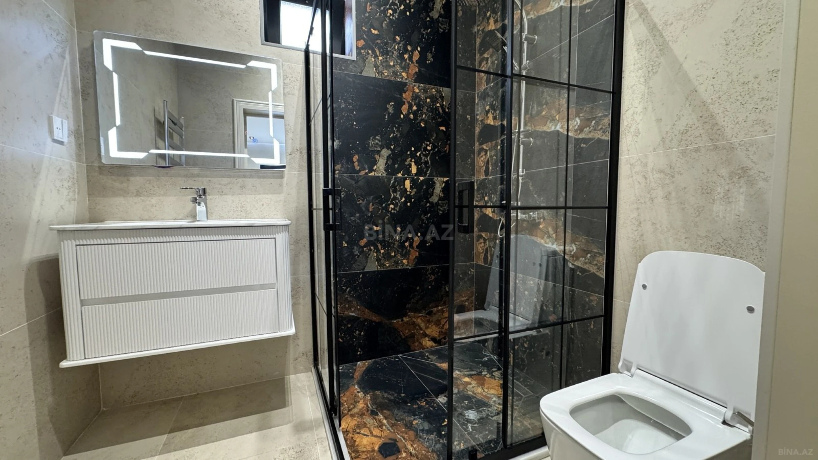 Satılır 4 otaqlı həyət evi 130 m²