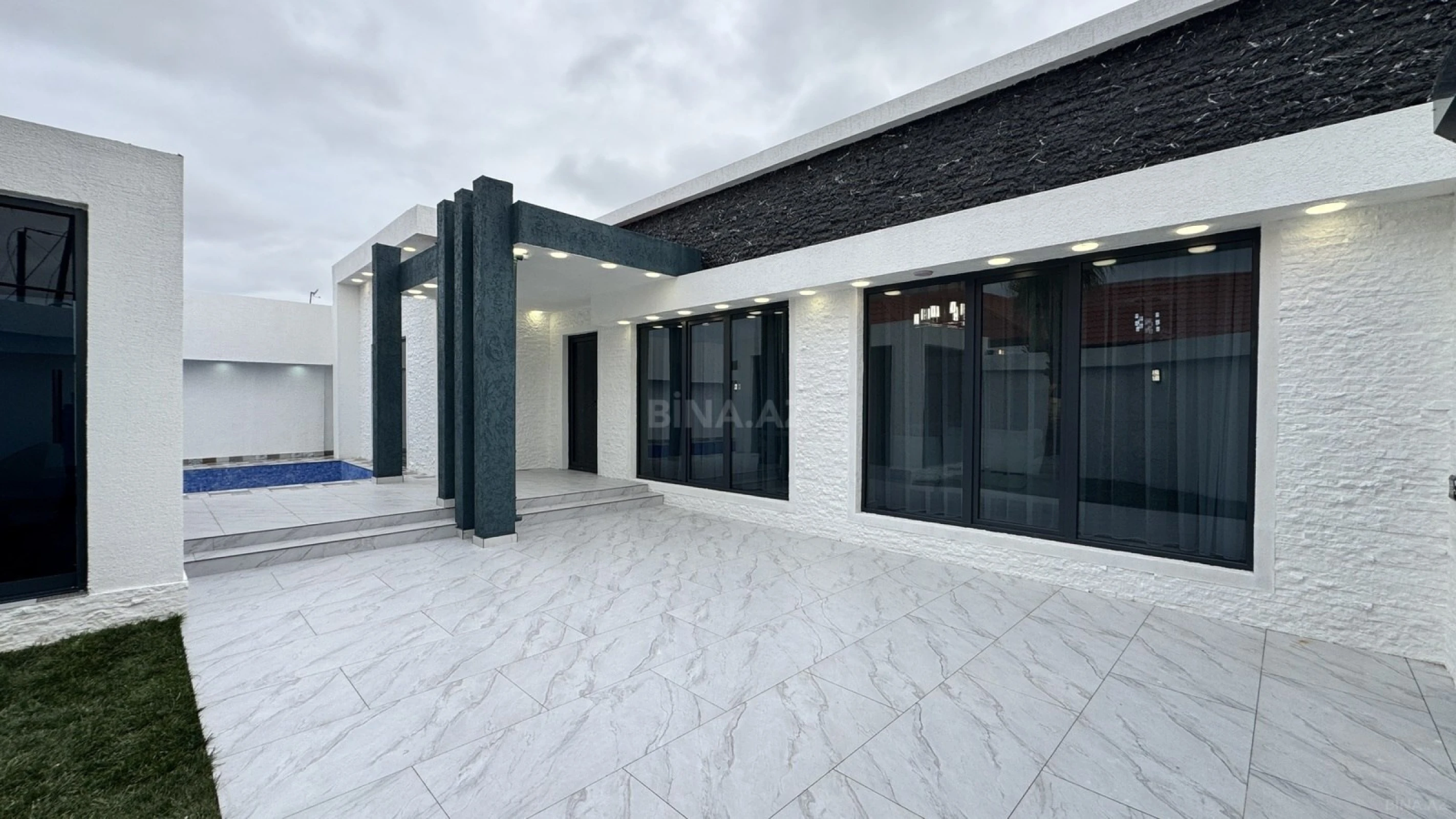 Satılır 4 otaqlı həyət evi 130 m²