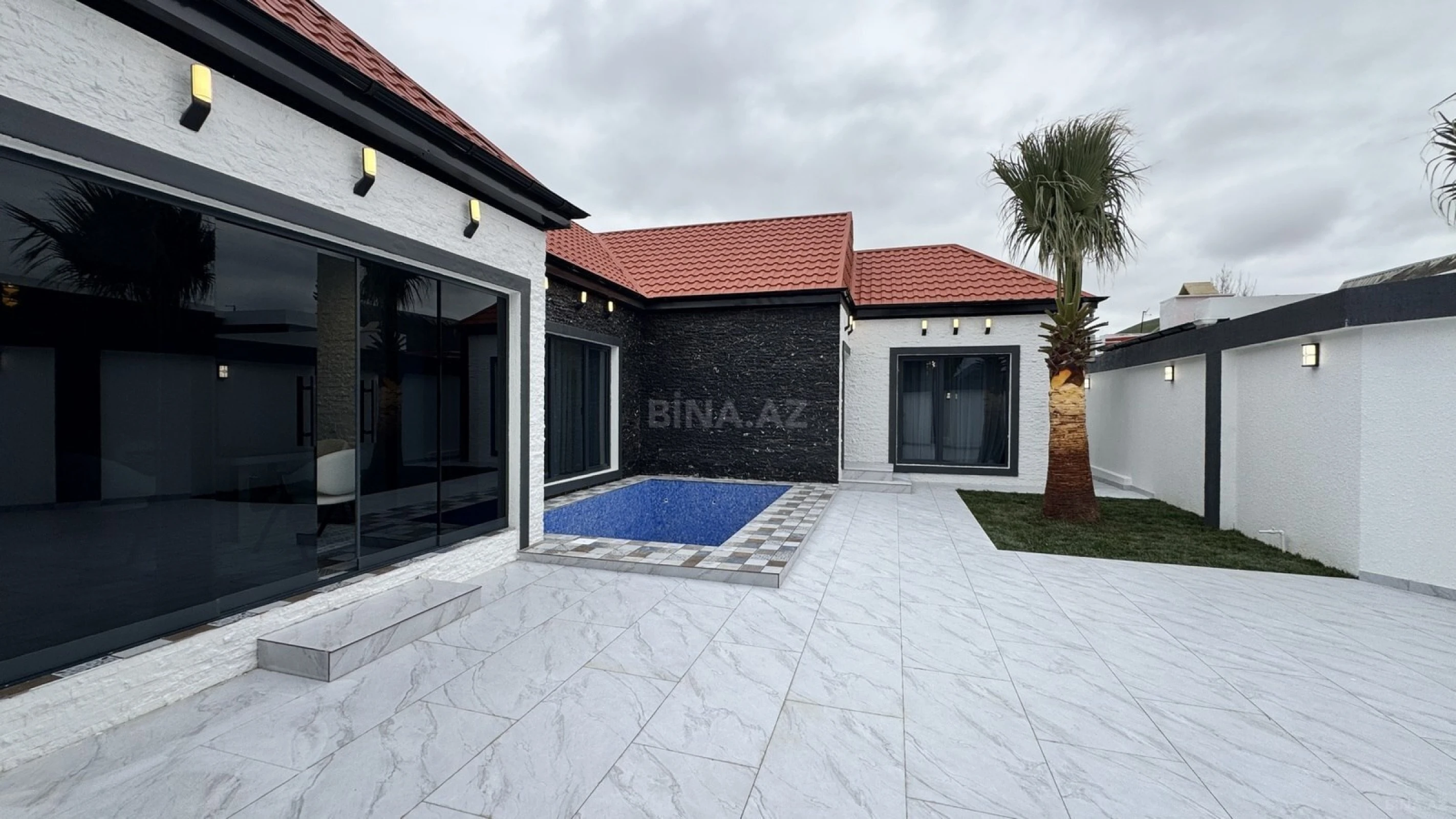 Satılır 4 otaqlı həyət evi 140 m²