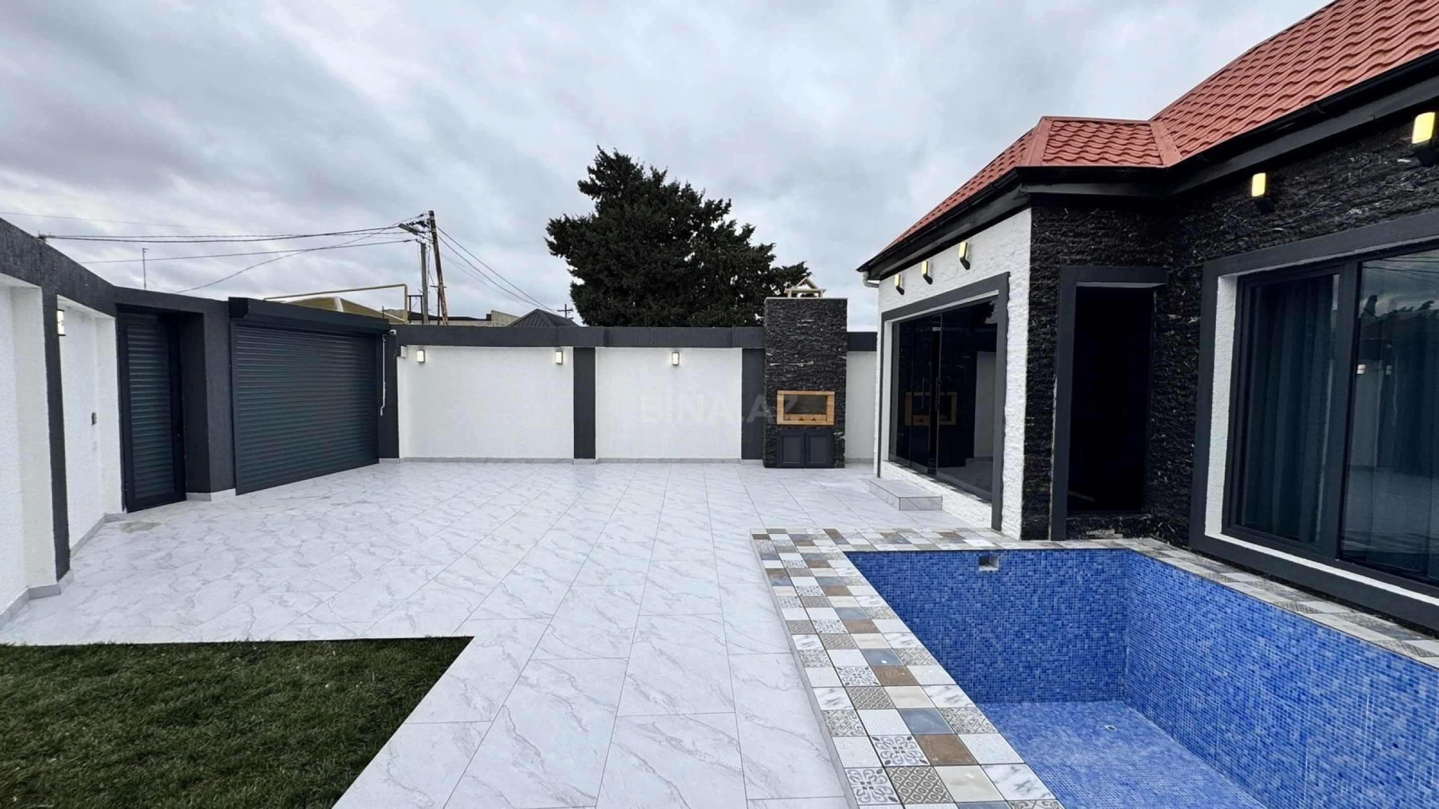 Satılır 4 otaqlı həyət evi 140 m²