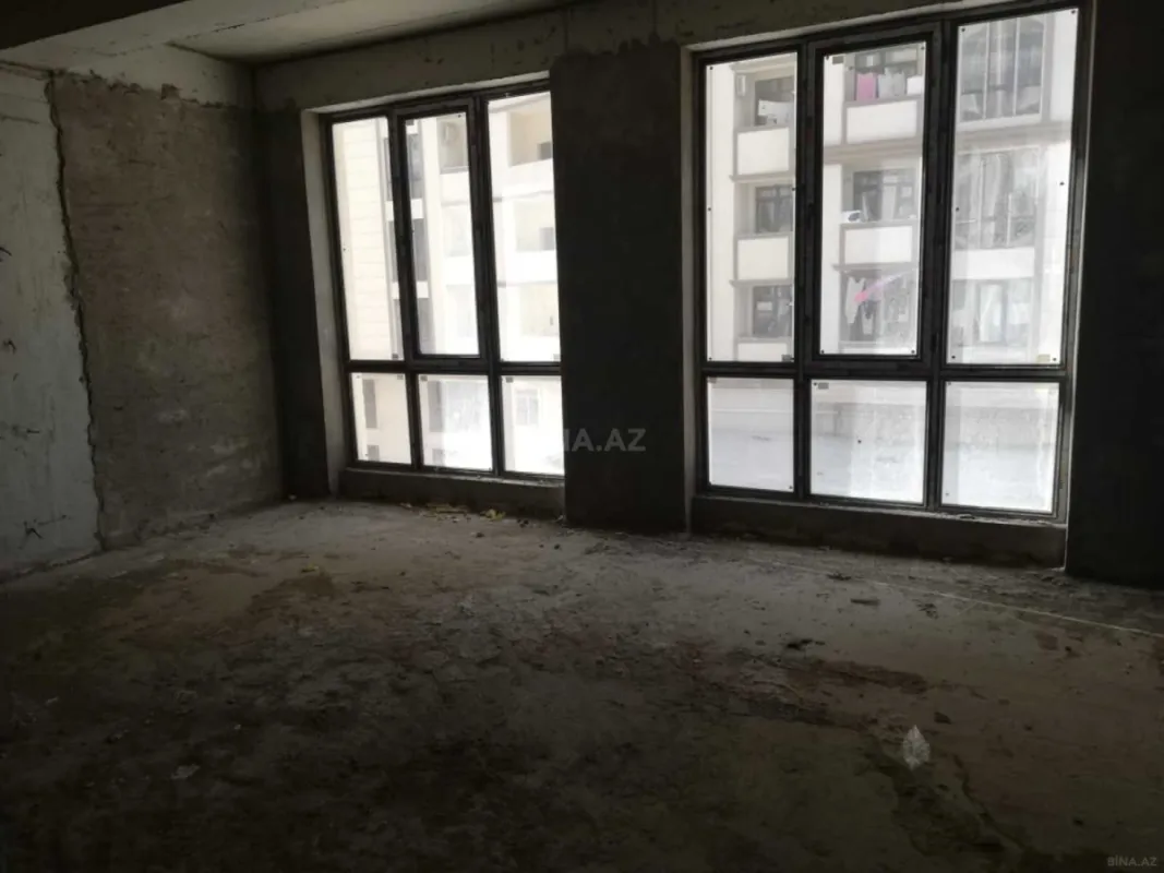 Satılır 3 otaqlı mənzil 164 m²