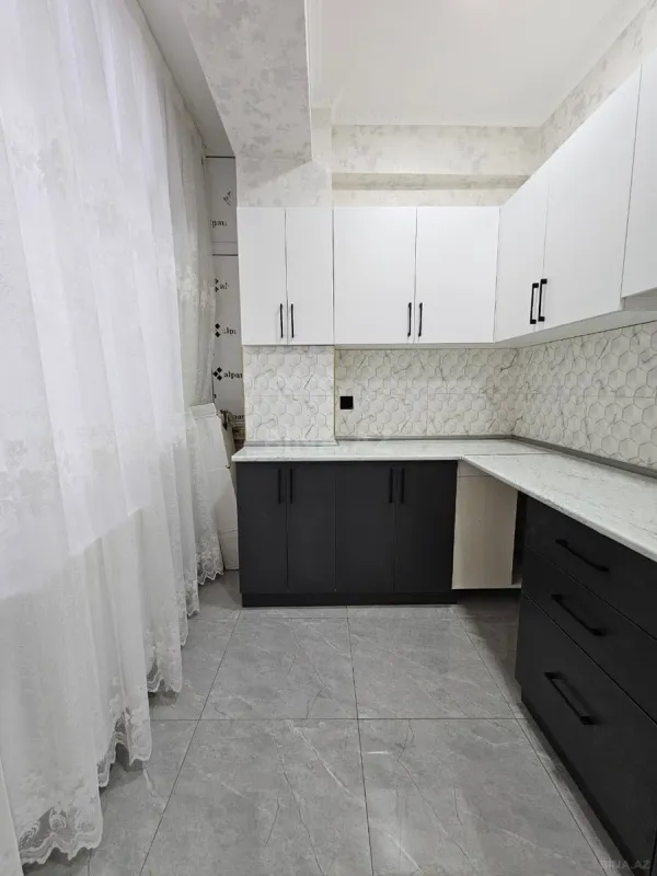 Satılır 2 otaqlı mənzil 57 m²