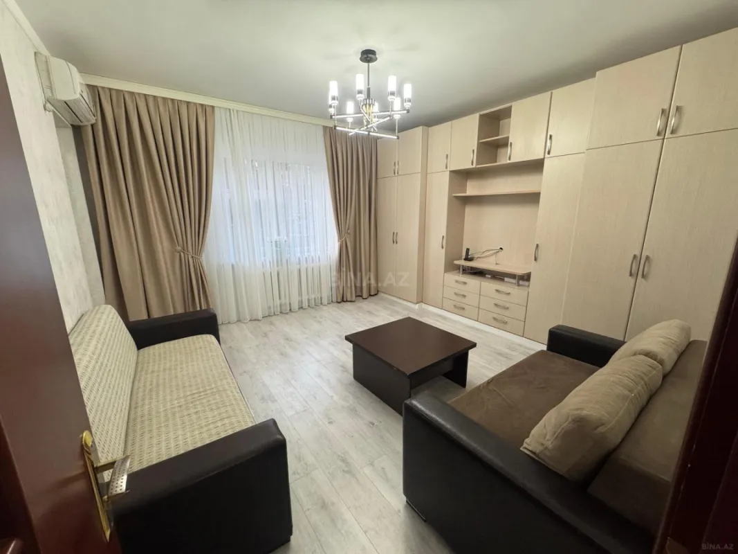 Satılır 3 otaqlı mənzil 68 m²