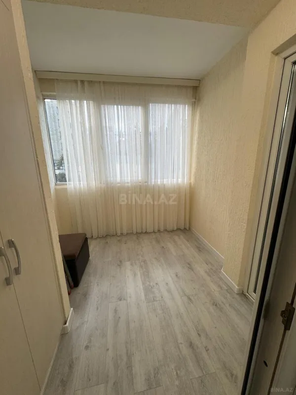 Satılır 3 otaqlı mənzil 68 m²