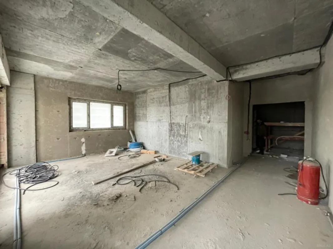 Satılır 3 otaqlı mənzil 157 m²