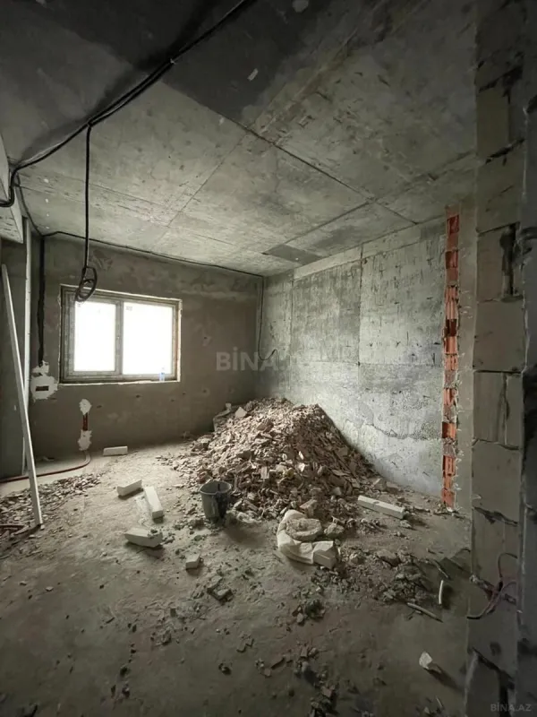 Satılır 3 otaqlı mənzil 157 m²