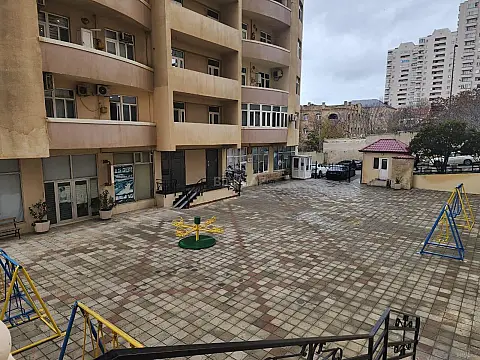 Kirayə verilir 4 otaqlı ofis 210 m² — Bakı 4 otaq 210.00 m²