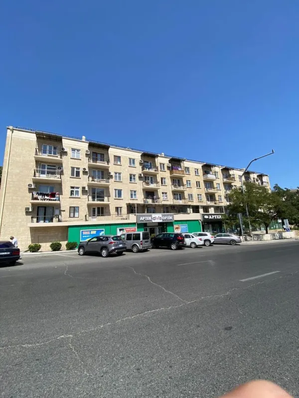 Satılır 3 otaqlı mənzil 85 m²