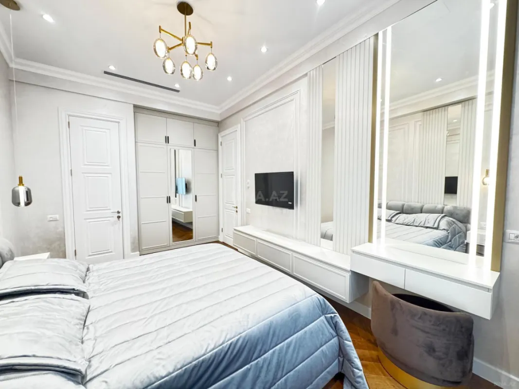 Kirayə verilir 3 otaqlı mənzil 150 m²