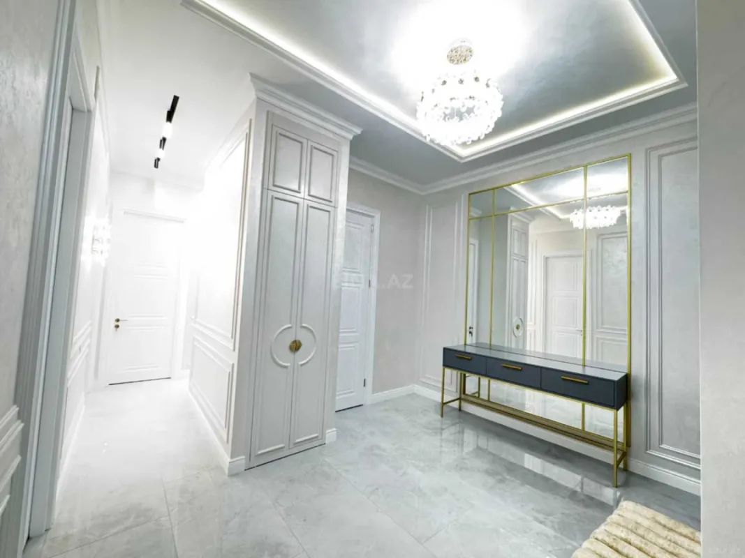Kirayə verilir 3 otaqlı mənzil 150 m²