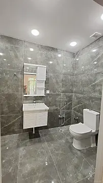 Satılır 5 otaqlı mənzil 200 m²