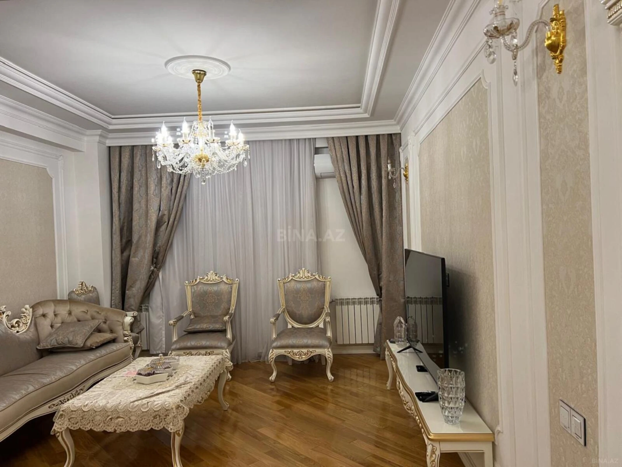 Satılır 3 otaqlı mənzil 119 m²