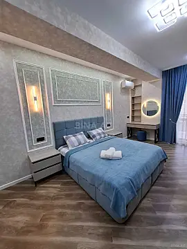 Kirayə verilir 2 otaqlı mənzil 83 m²