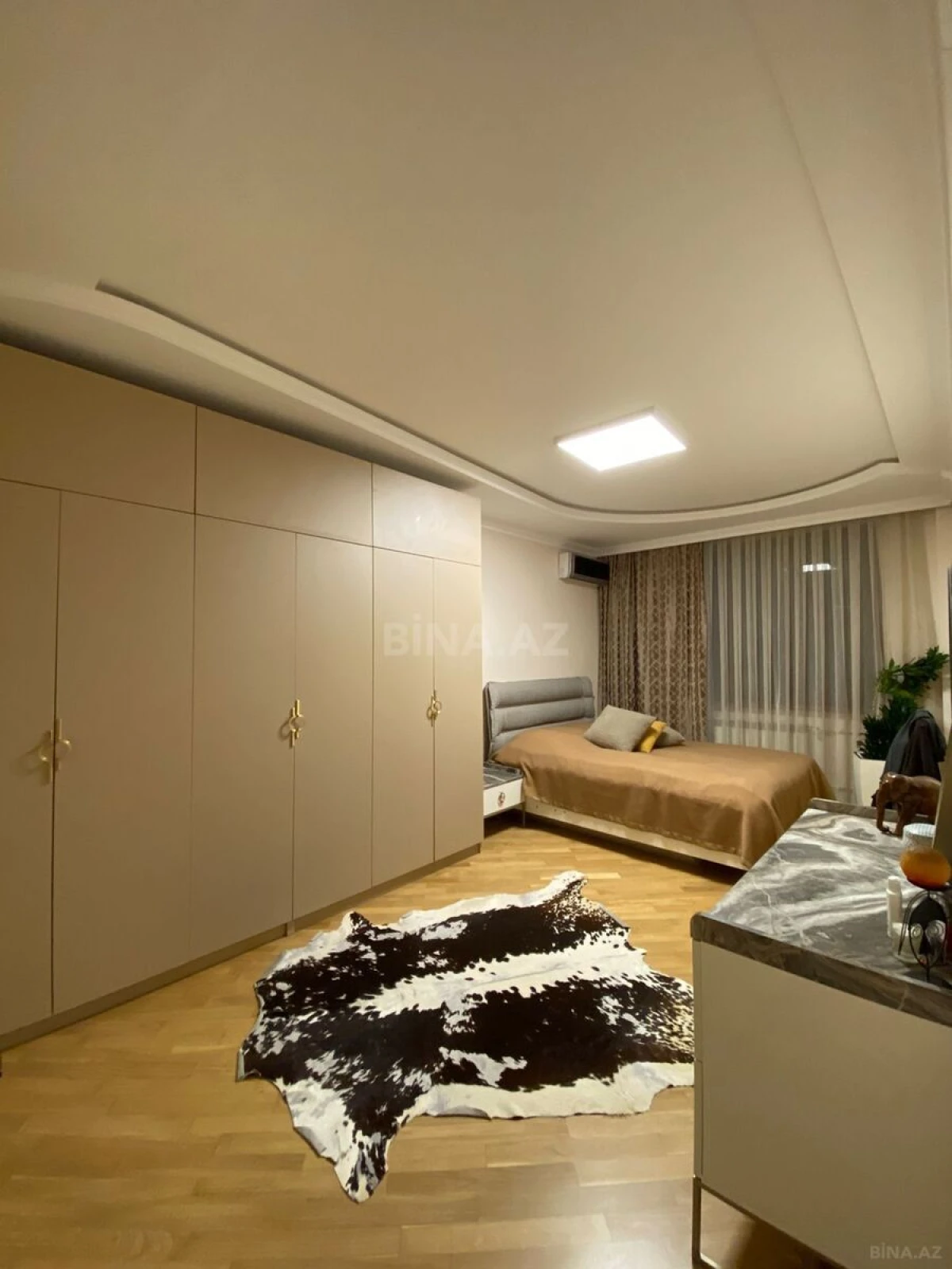 Satılır 3 otaqlı mənzil 119 m²