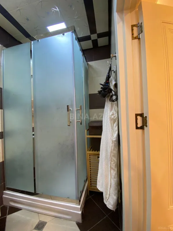 Satılır 3 otaqlı mənzil 119 m²