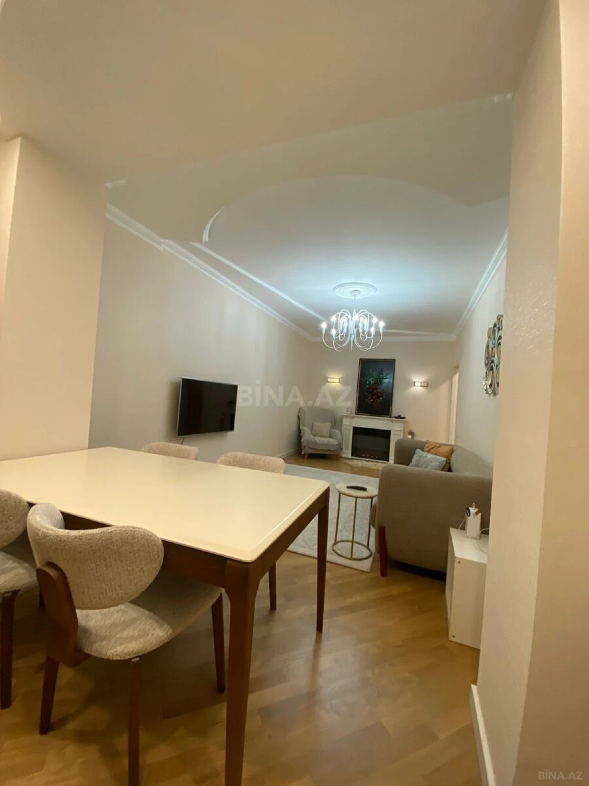 Satılır 3 otaqlı mənzil 119 m²