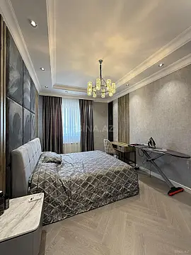 Satılır 4 otaqlı mənzil 185 m²