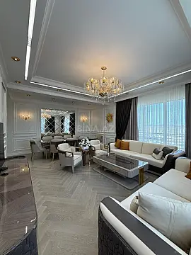 Satılır 4 otaqlı mənzil 185 m²