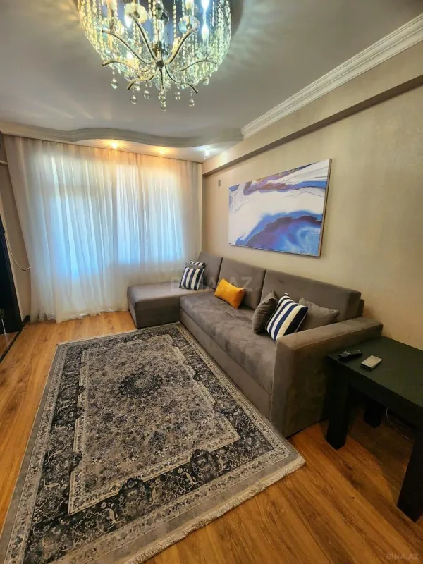 Kirayə verilir 3 otaqlı mənzil 95 m²