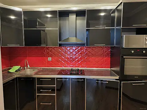 Kirayə verilir 3 otaqlı mənzil 95 m²