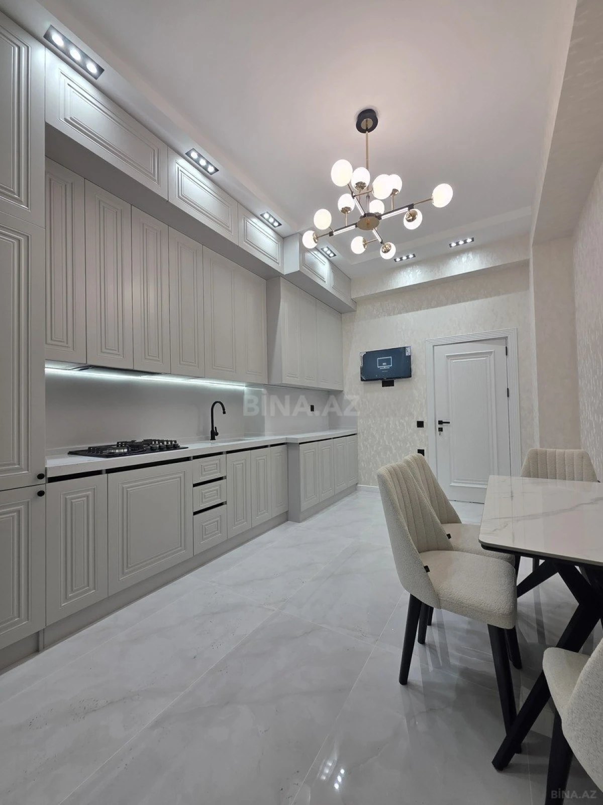 Satılır 3 otaqlı mənzil 100 m²