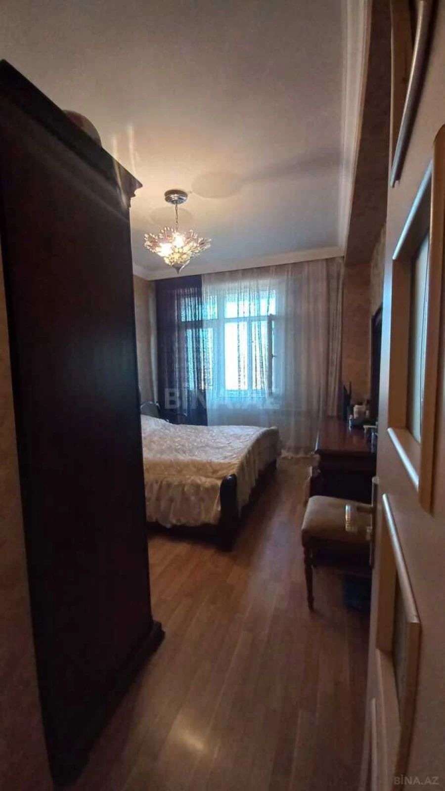 Satılır 3 otaqlı mənzil 110 m²