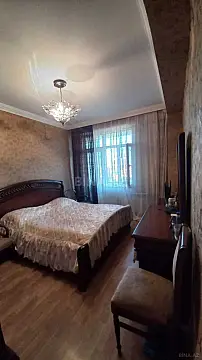 Satılır 3 otaqlı mənzil 110 m²