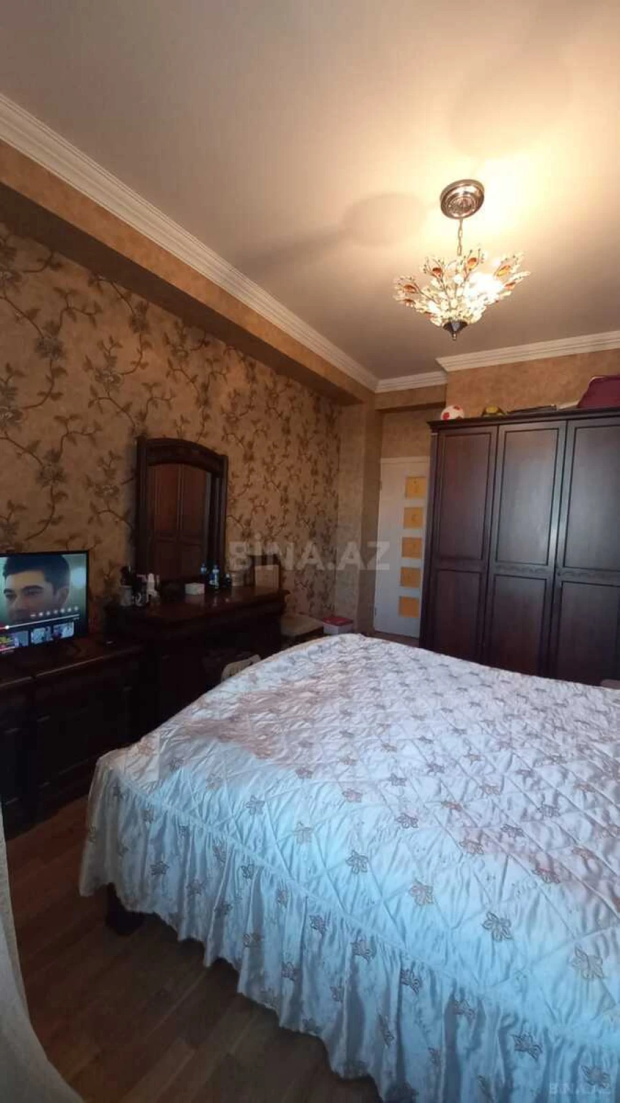 Satılır 3 otaqlı mənzil 110 m²