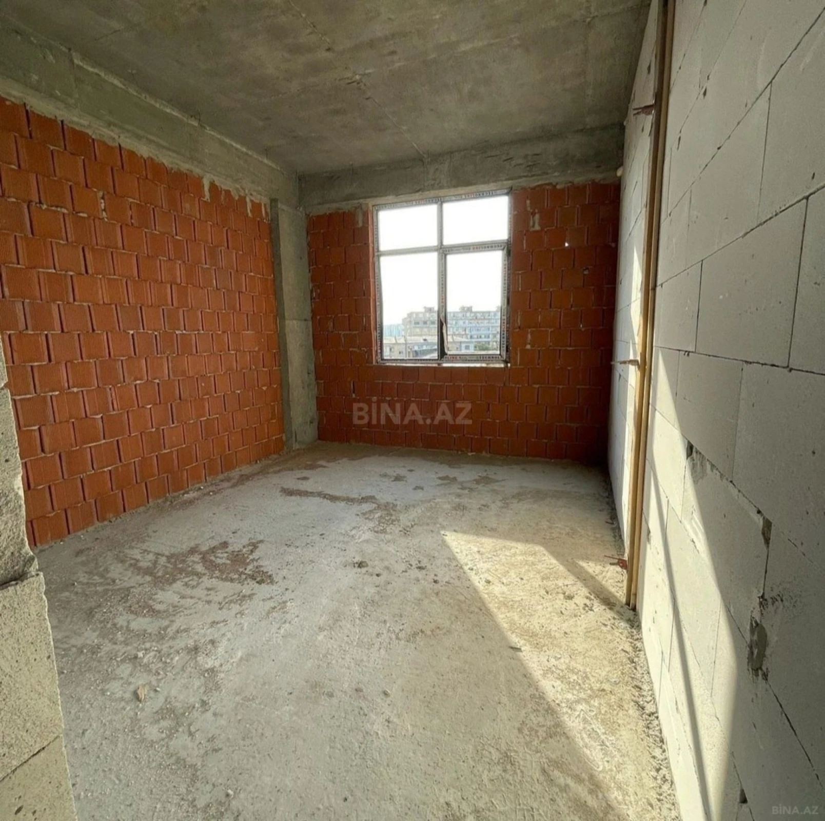 Satılır 2 otaqlı mənzil 70 m²