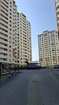 Satılır 3 otaqlı mənzil 135 m²