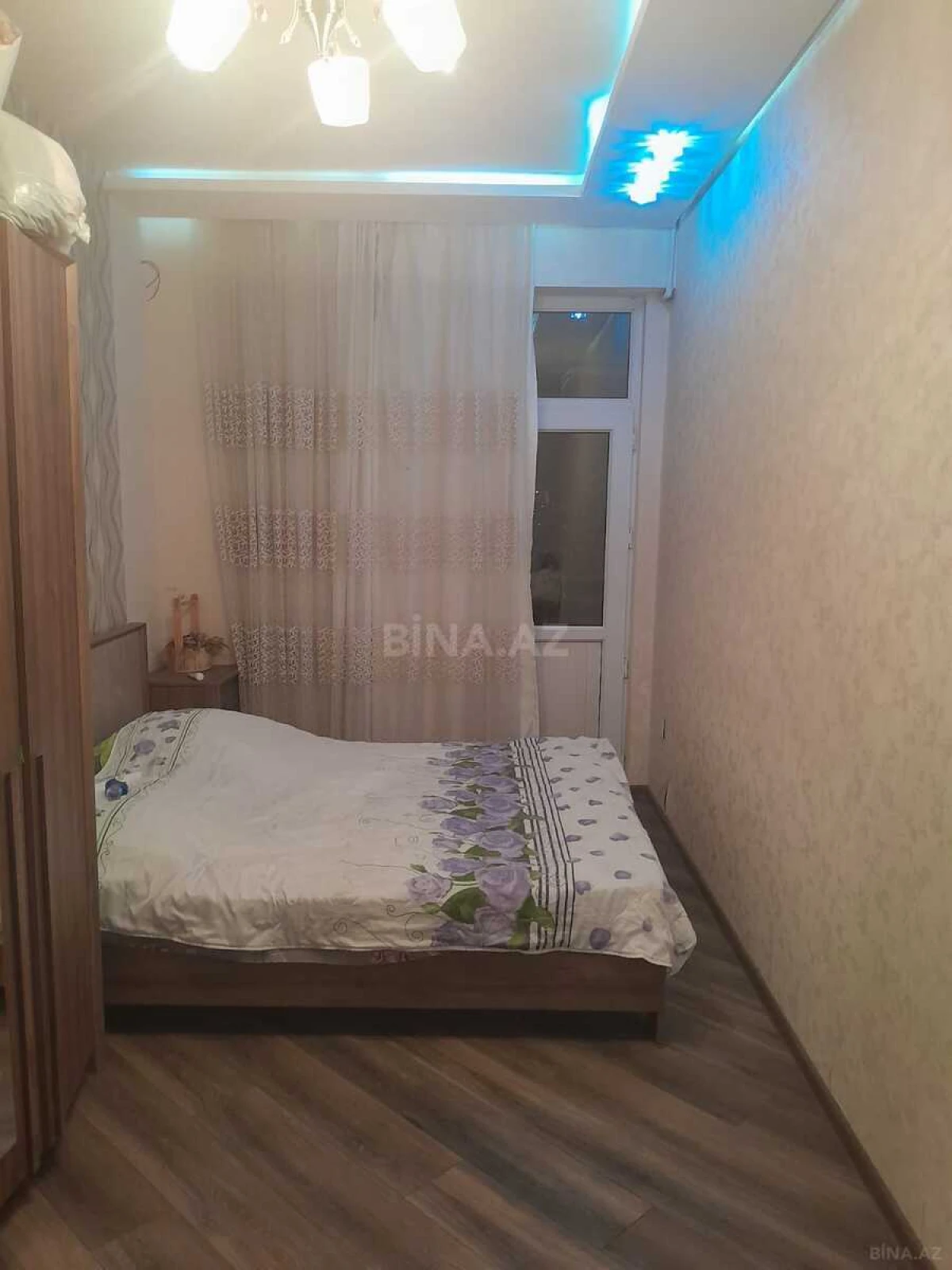 Satılır 2 otaqlı mənzil 65 m²