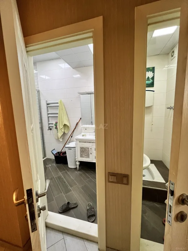 Satılır 4 otaqlı mənzil 115 m²