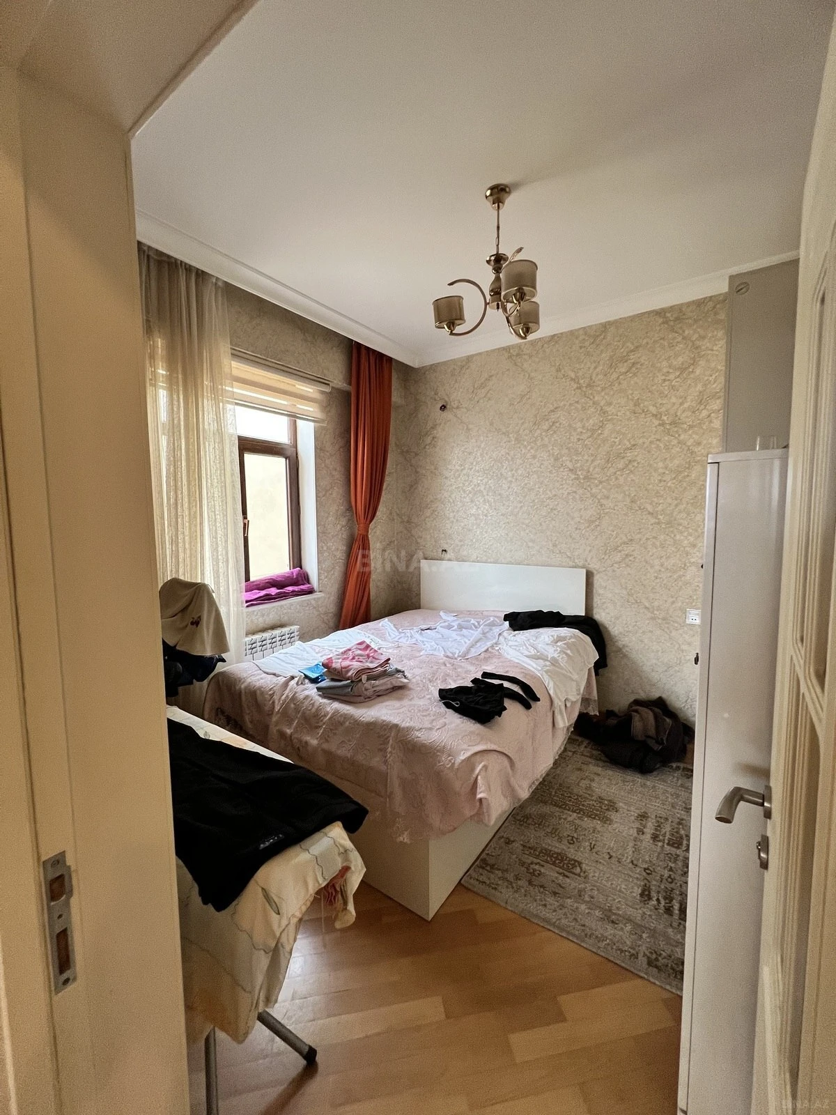 Satılır 4 otaqlı mənzil 115 m²