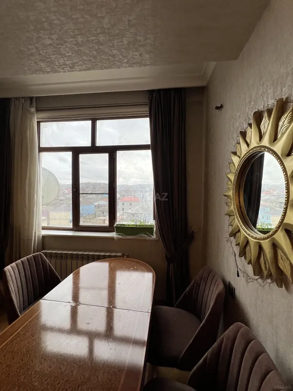 Satılır 4 otaqlı mənzil 115 m²