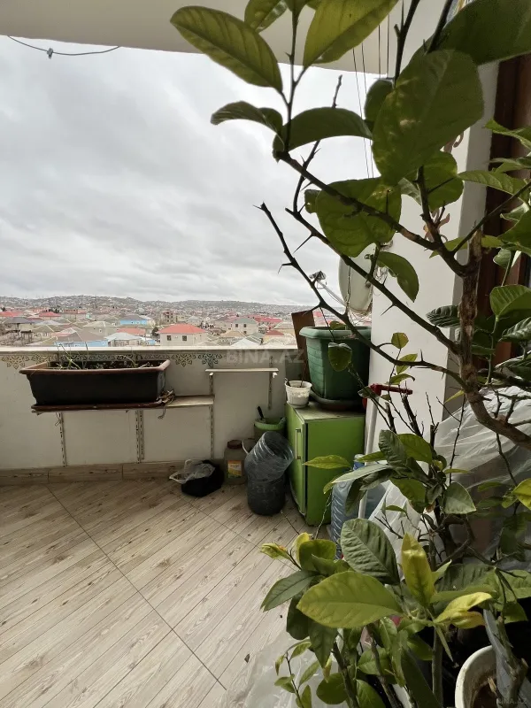 Satılır 4 otaqlı mənzil 115 m²