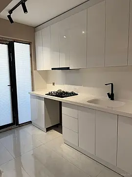 Satılır 3 otaqlı mənzil 105 m²