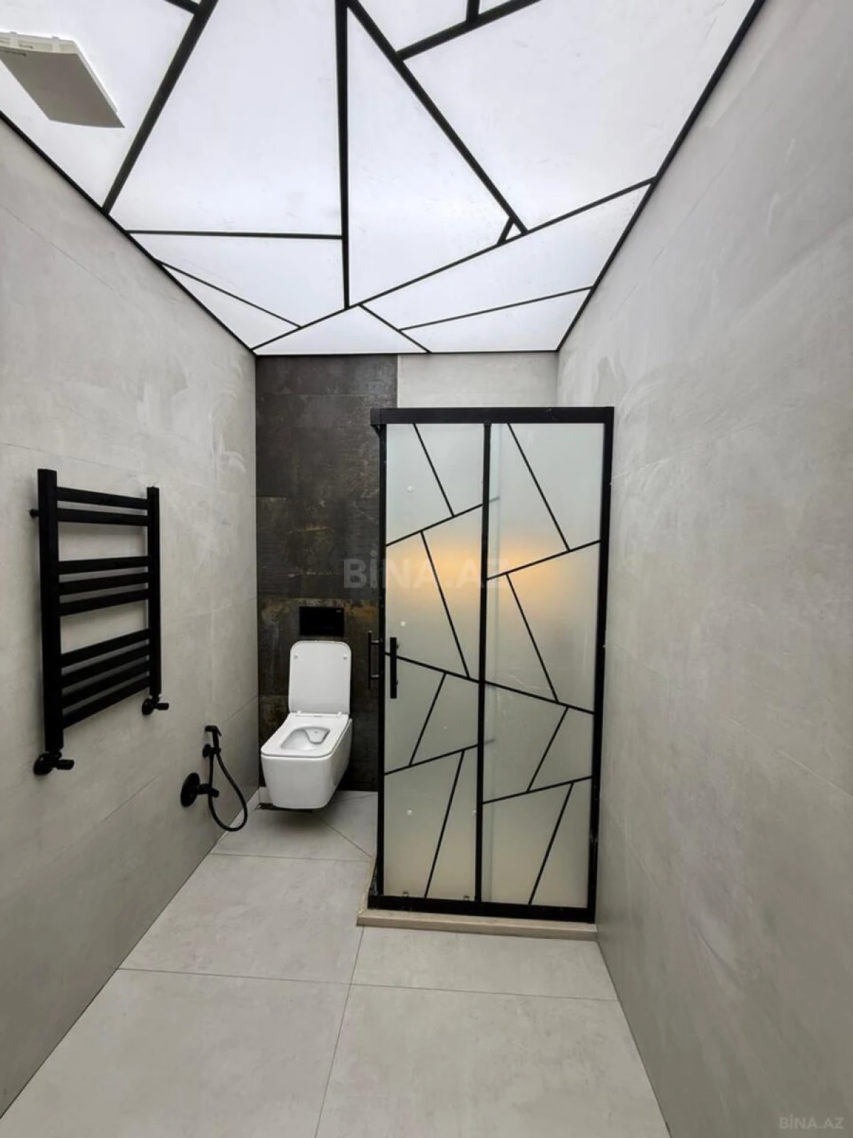 Satılır 3 otaqlı mənzil 105 m²