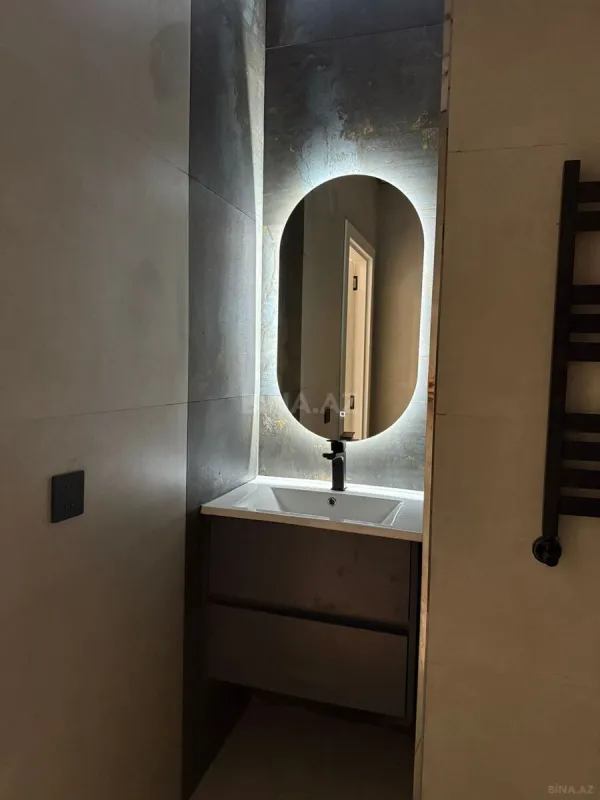 Satılır 3 otaqlı mənzil 105 m²