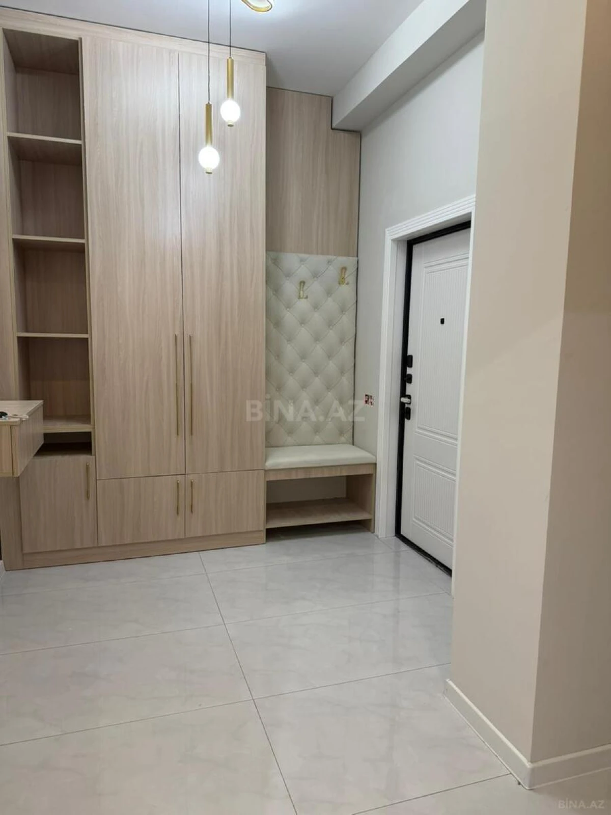 Satılır 3 otaqlı mənzil 105 m²
