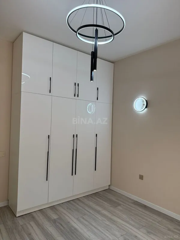 Satılır 3 otaqlı mənzil 105 m²