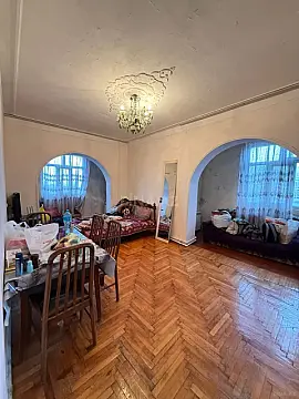 Satılır 1 otaqlı mənzil 45 m²
