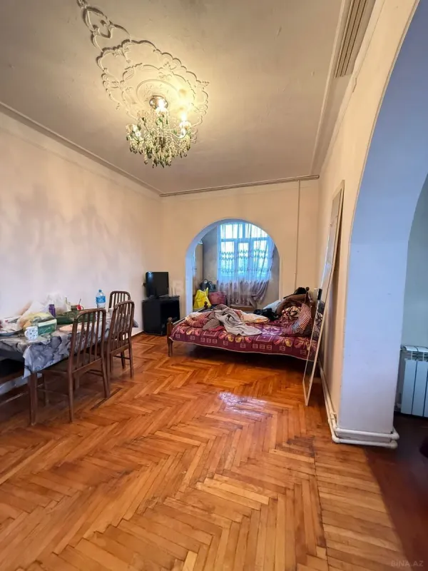Satılır 1 otaqlı mənzil 45 m²