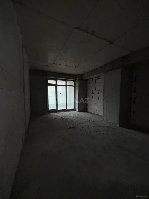 Satılır 3 otaqlı mənzil 148 m²