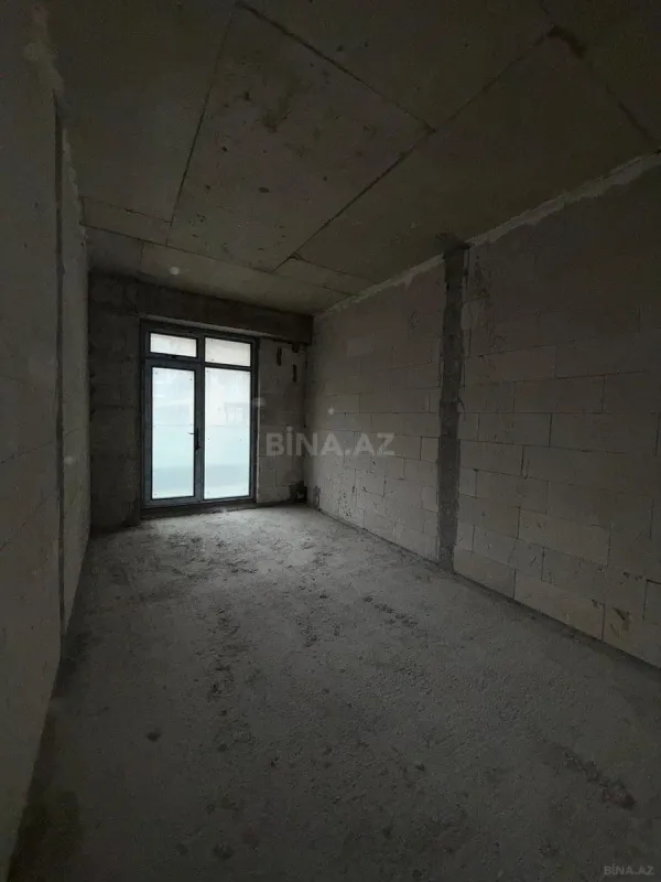 Satılır 3 otaqlı mənzil 148 m²