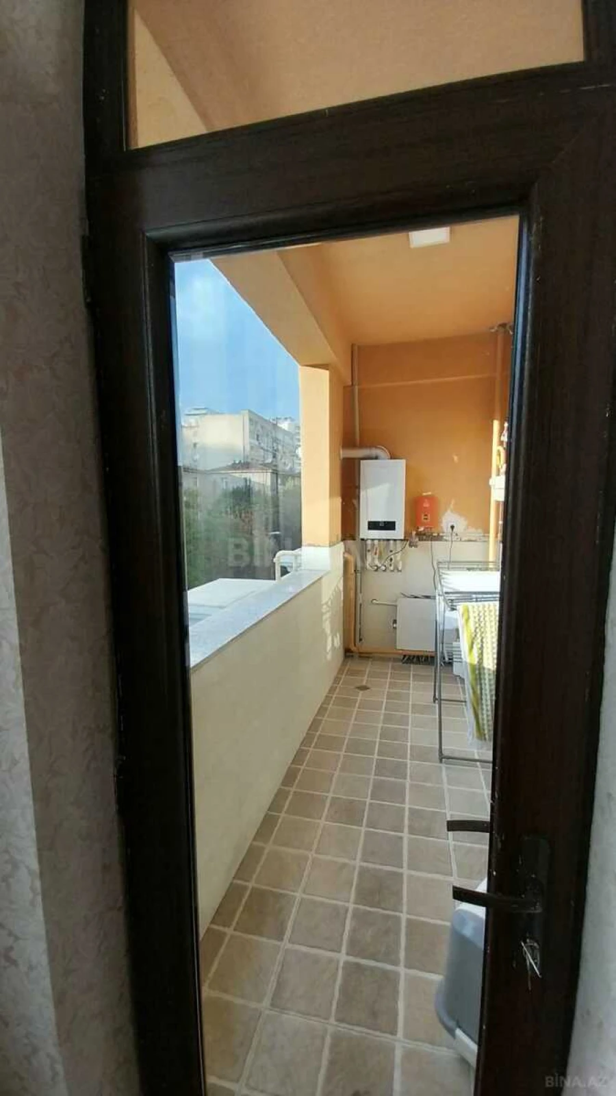 Satılır 3 otaqlı mənzil 108 m²