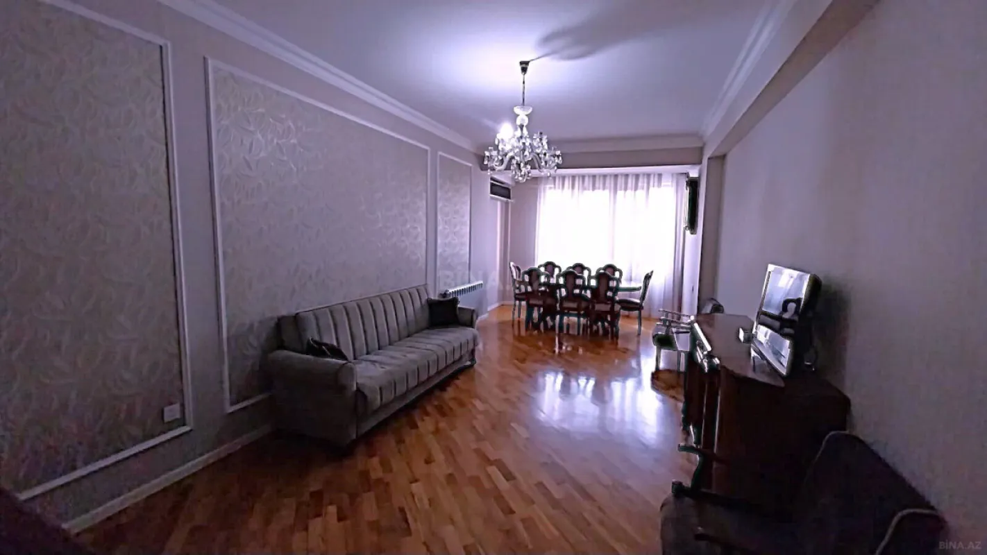 Satılır 3 otaqlı mənzil 108 m²