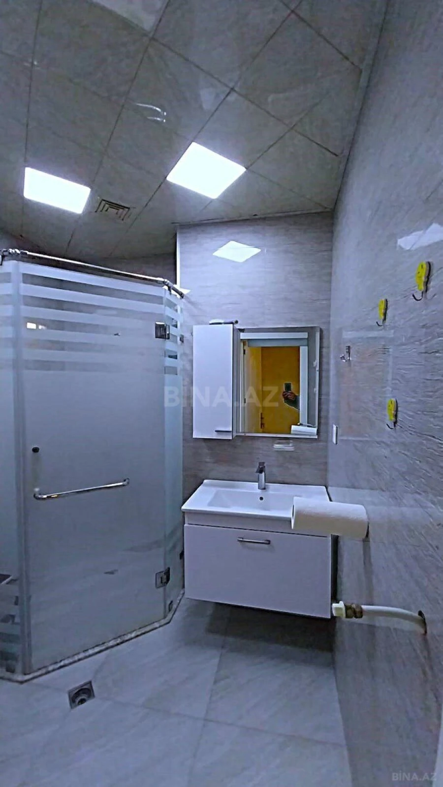 Satılır 3 otaqlı mənzil 108 m²