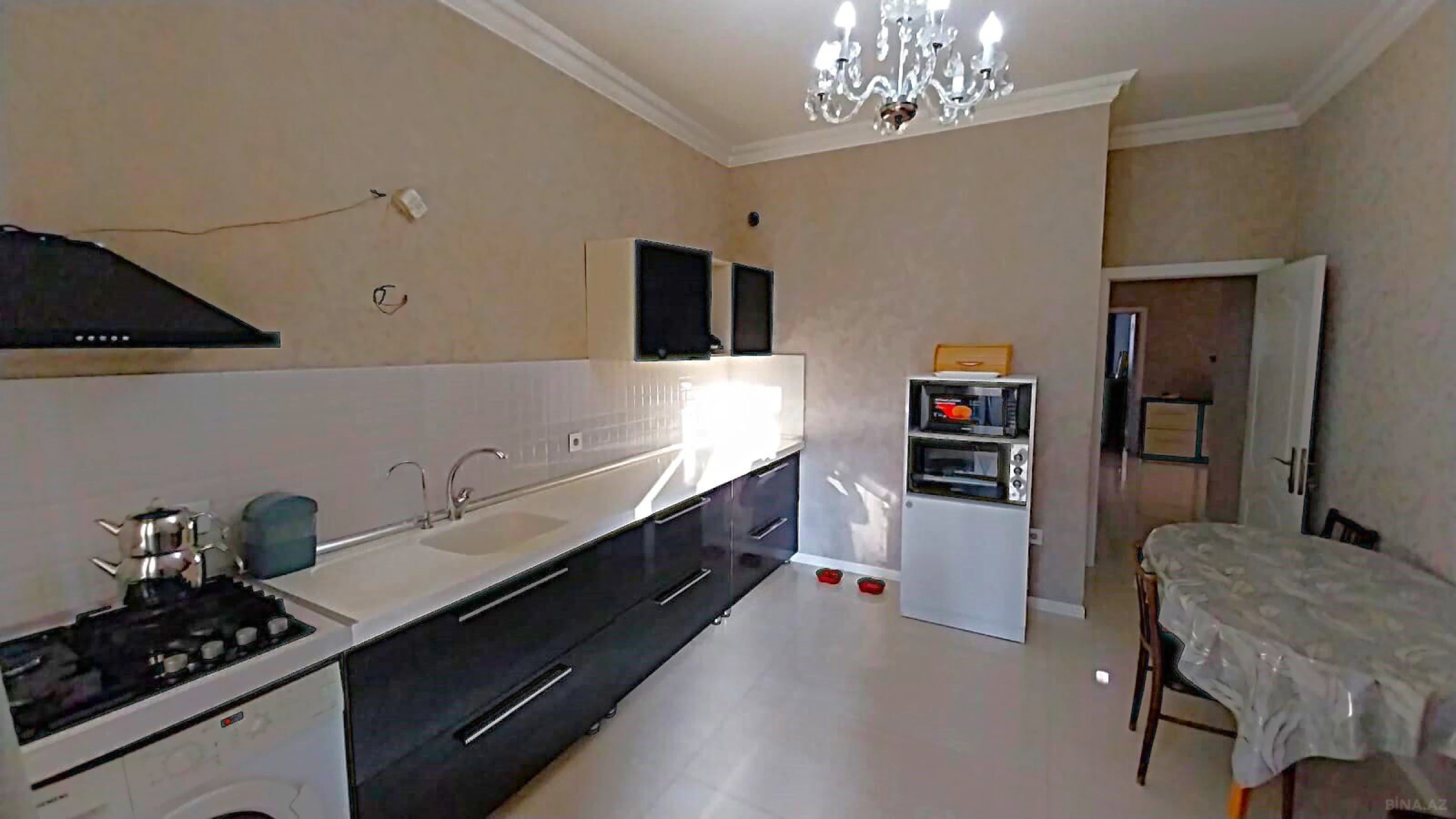Satılır 3 otaqlı mənzil 108 m²