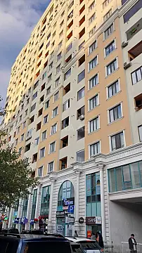 Satılır 3 otaqlı mənzil 108 m²